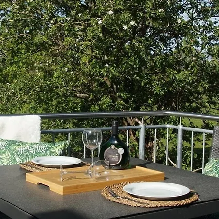 Traumkrone Ferienwohnungen - Himmelblau Schortens Exterior photo